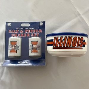 University of Illinois Salt & Pepper Shaker/Snack Bowl Set